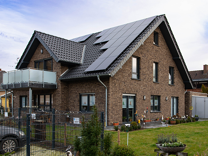 Neubau Zweifamilienhaus in Goch, Ansicht Garten (Fotos Kahlu photography)